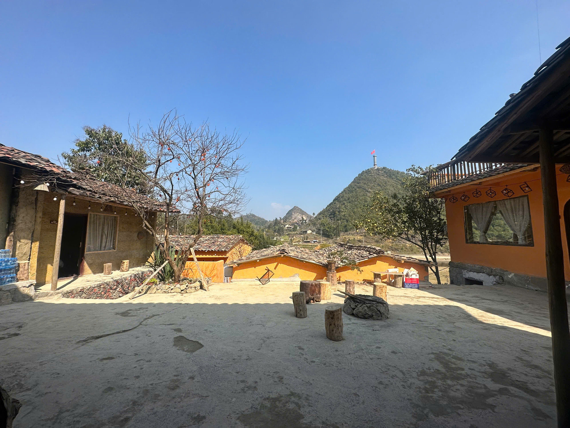 https://static-images.vnncdn.net/vps_images_publish/000001/000003/2026/9/4/1788420786853-538378044073106707-538378044073106707-b58defac75330e9ab705fed6d7093381-705.jpg