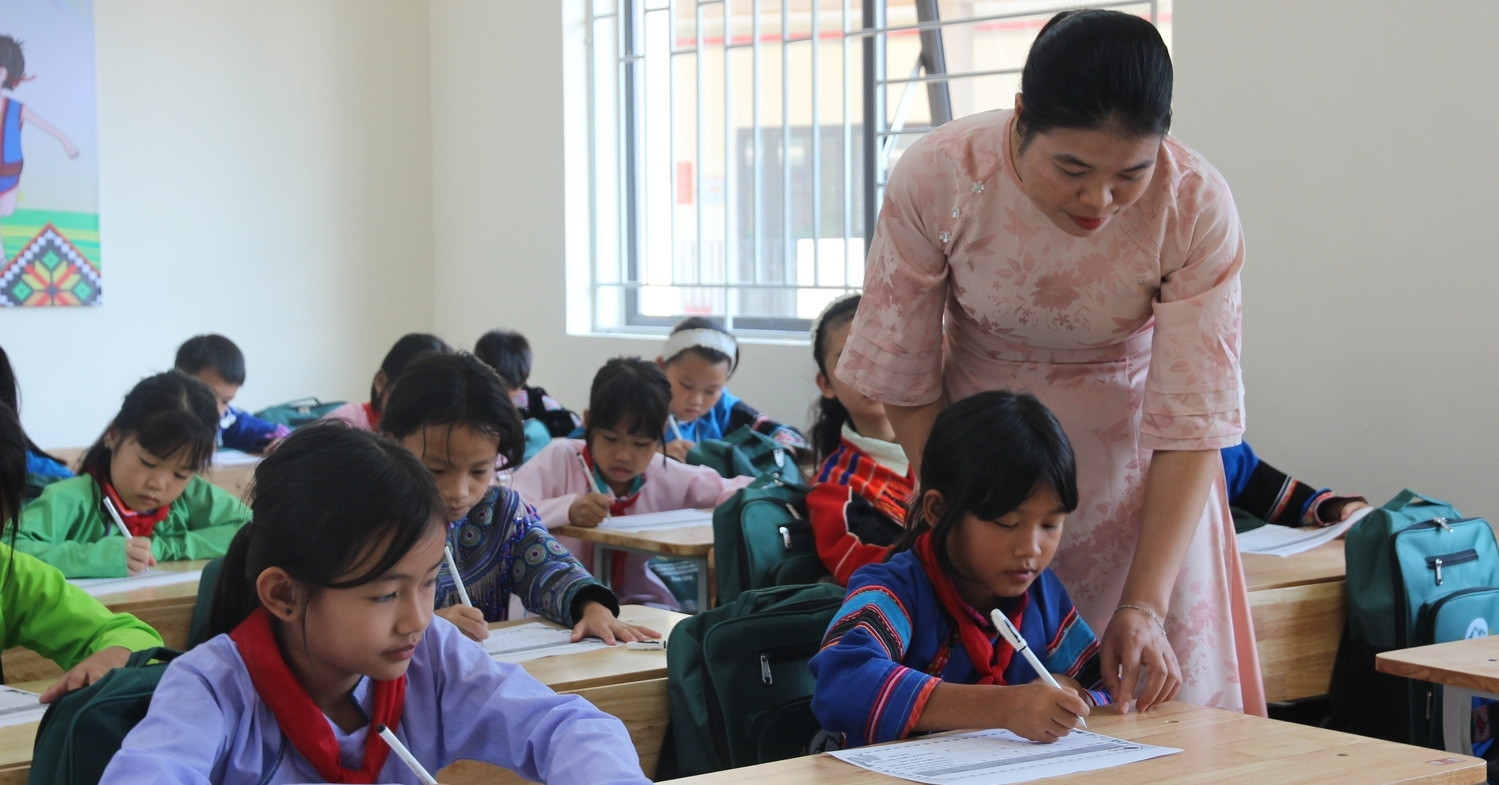 Toàn quốc khai giảng năm học mới, khánh thành loạt trường liên cấp nội trú 