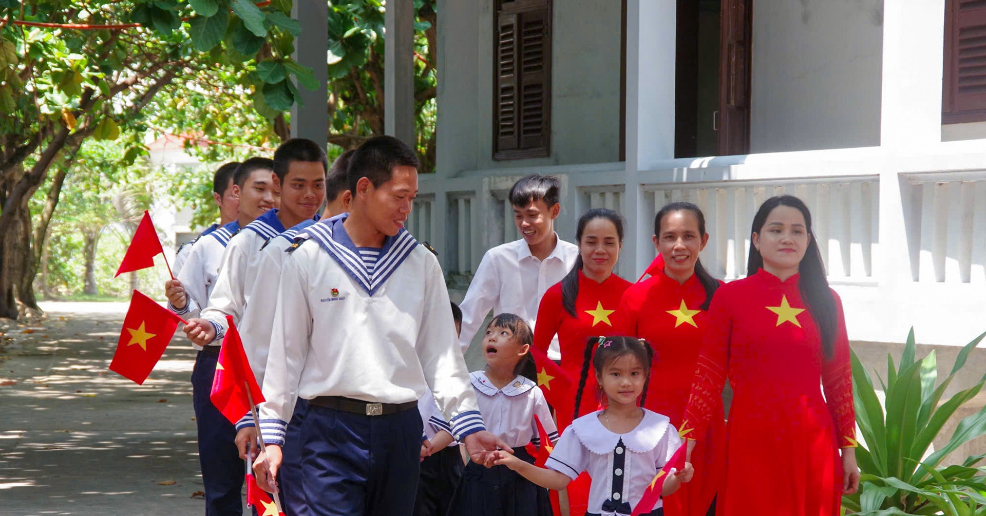 Những hình ảnh đặc biệt trong Lễ khai giảng năm học mới ở Đặc khu Trường Sa 