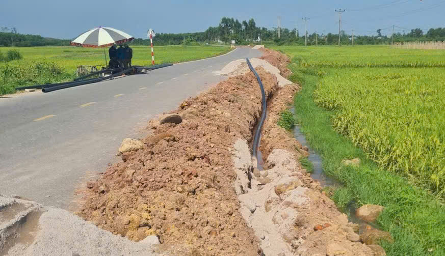 Đưa nước sạch 