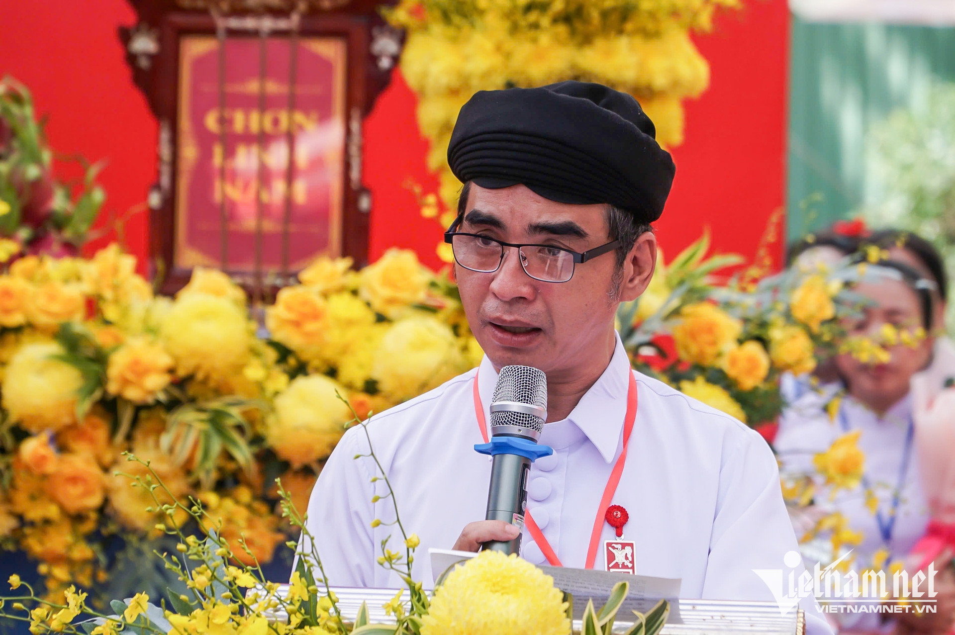 W-cao đài TPHCM nguyễn huế 10.jpg