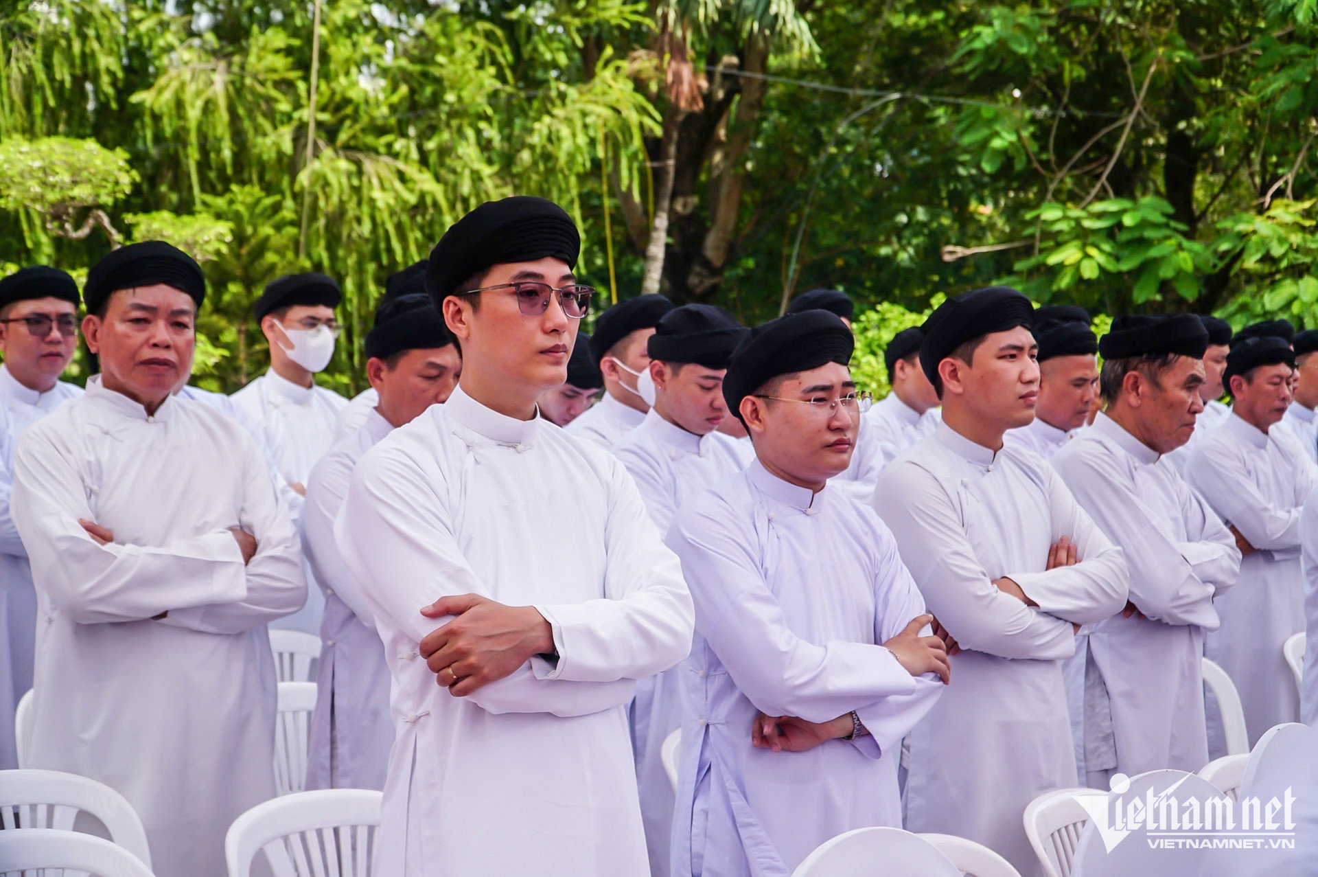 W-cao đài TPHCM nguyễn huế 3.jpg