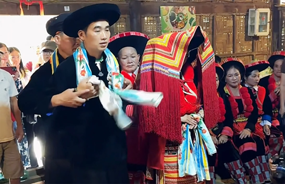 [Short video] Thông điệp trong nghi lễ đám cưới người Dao Đỏ ở Cao Bằng ít người biết 