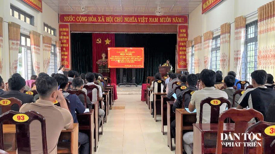 cán bộ cơ sở