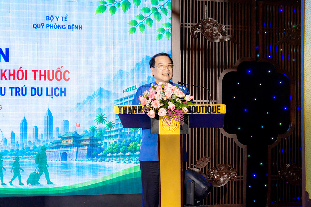 Phó Cục trưởng Cục Du lịch Quốc gia Việt Nam Hà Văn Siêu phát biểu tại Lớp tập huấn “Xây dựng môi trường không khói thuốc tại các điểm tham quan và cơ sở lưu trú du lịch”. ảnh: vietnamtourism.gov.vn