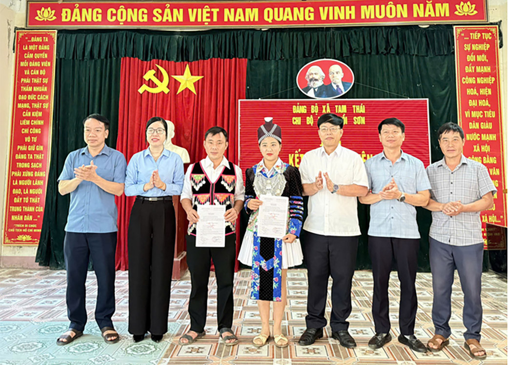 Đảng viên 2