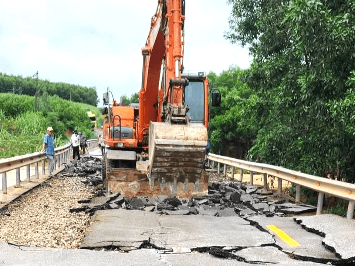 Khẩn trương khắc phục các điểm sạt lở, ngập sâu ở Nghệ An 