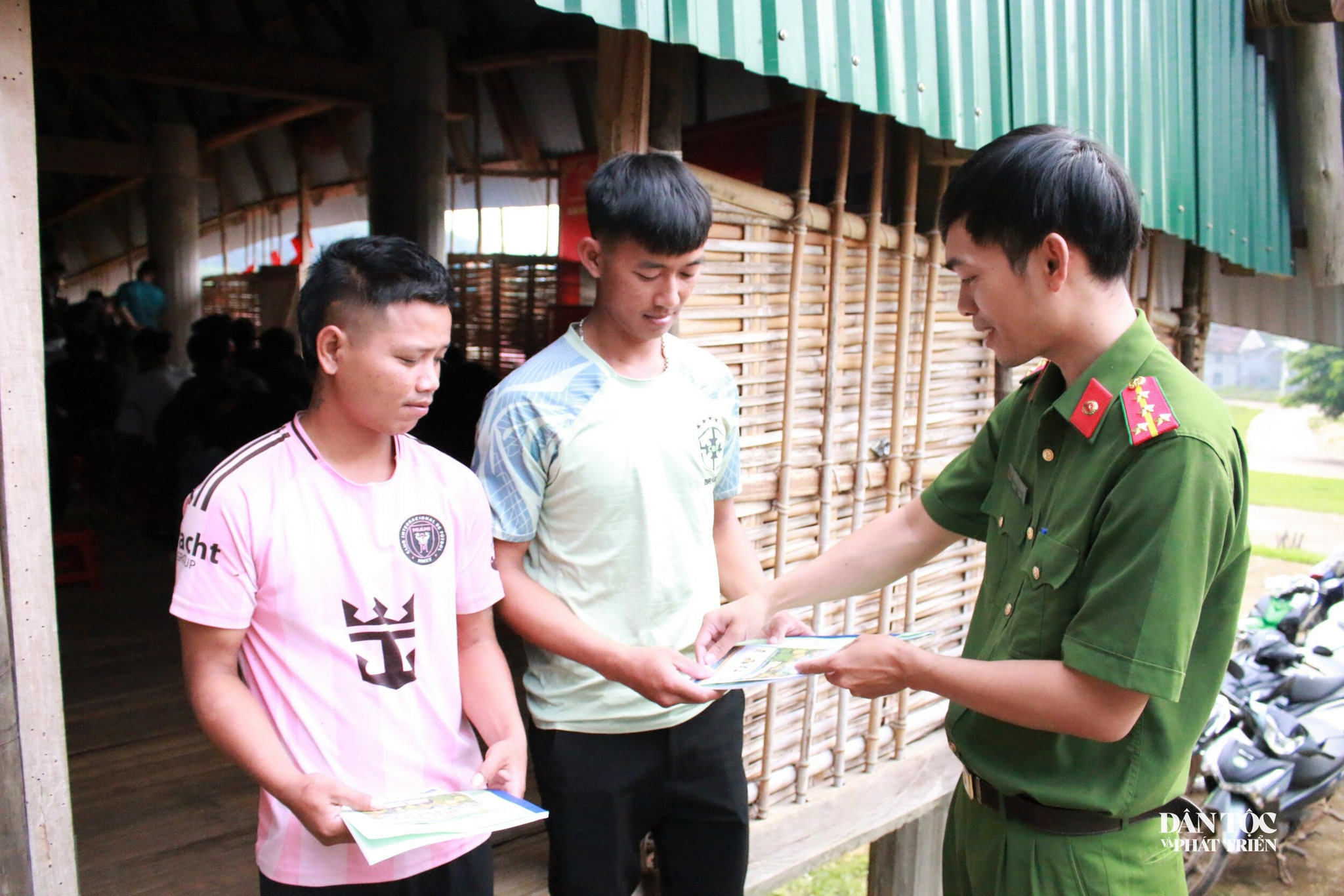 ngọk réo