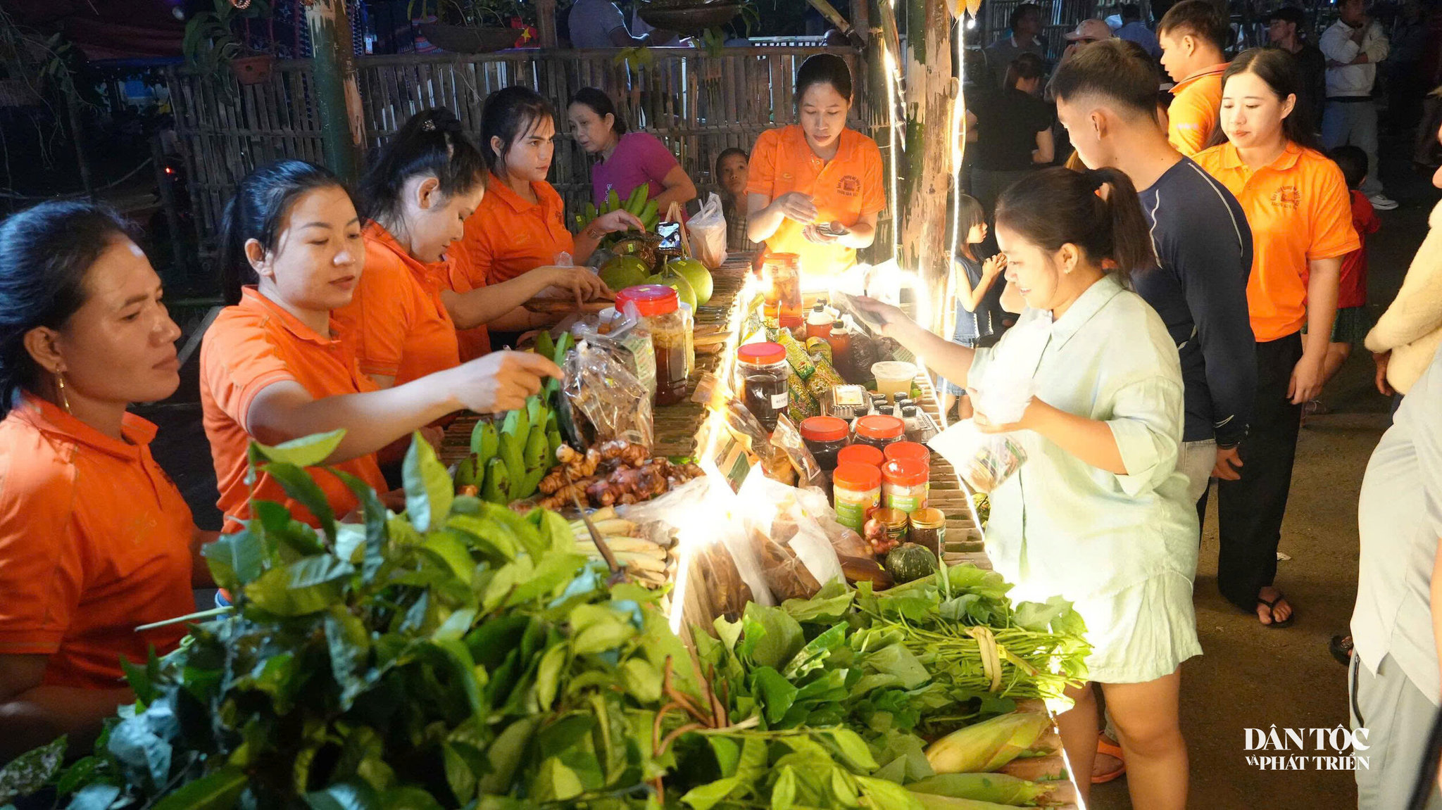 phiên chợ 1