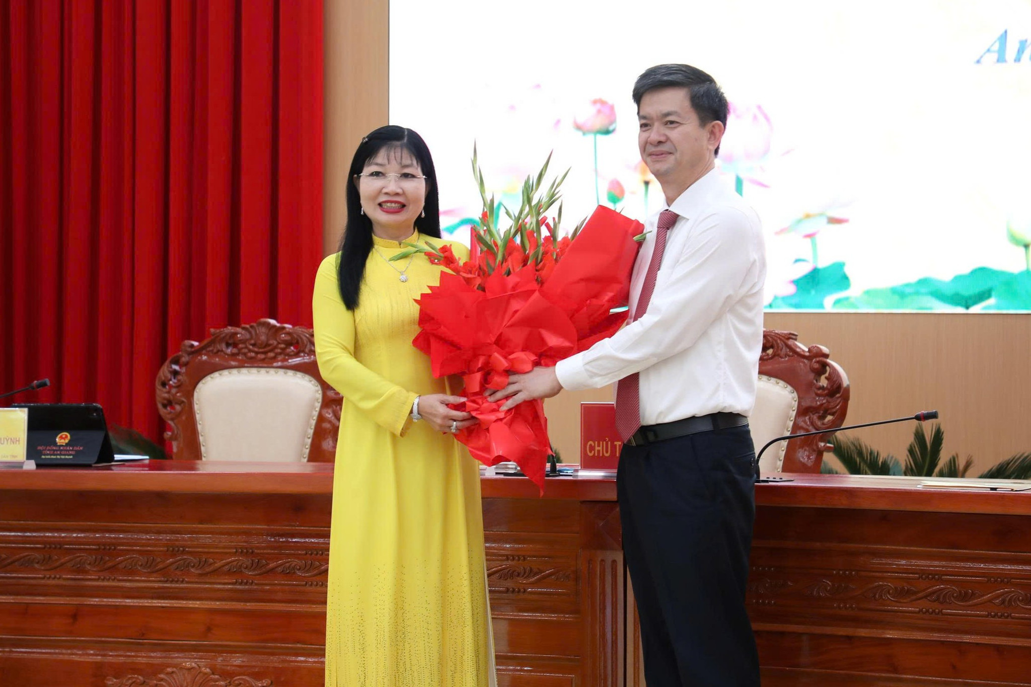 Bà Trần Thị Thanh Hương được bầu làm Chủ tịch HĐND tỉnh An Giang 