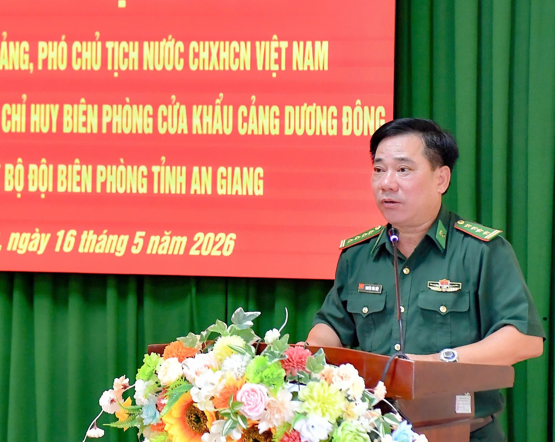 Đại tá Nguyễn Văn Hiệp, Chính ủy Ban Chỉ huy Bộ đội Biên phòng An Giang, tuyên truyền không chỉ là chủ trương trên giấy và lời nói, mà chủ trương đó phải đi vào thực tế cuộc sống. Ảnh Như Tâm
