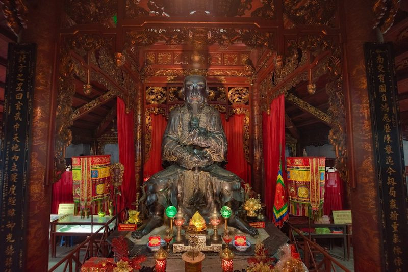 tuong dong den huyen thien tran vu den quan thanh 1690162939.jpeg