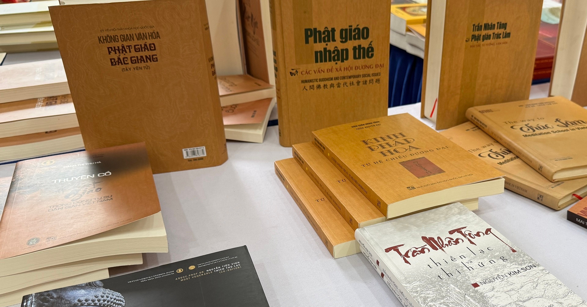 Kho cổ thư Phật giáo Việt Nam: Cuộc chạy đua với thời gian 