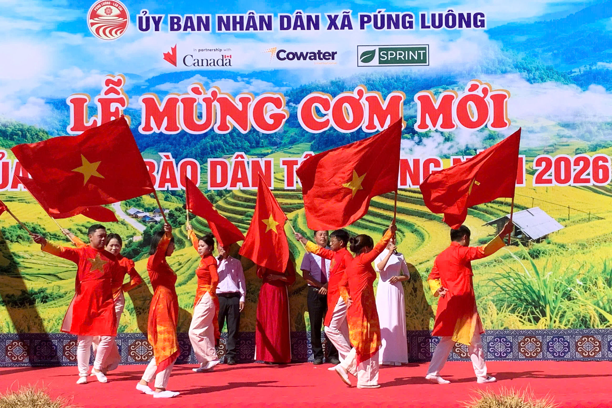 ảnh 5 văn nghệ chào mừng đảng vinh quang