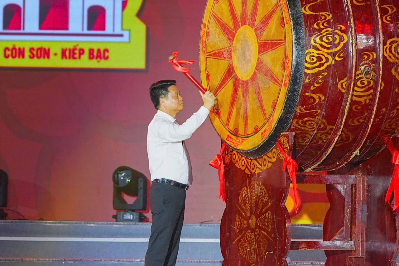 côn sơn 5.jpg