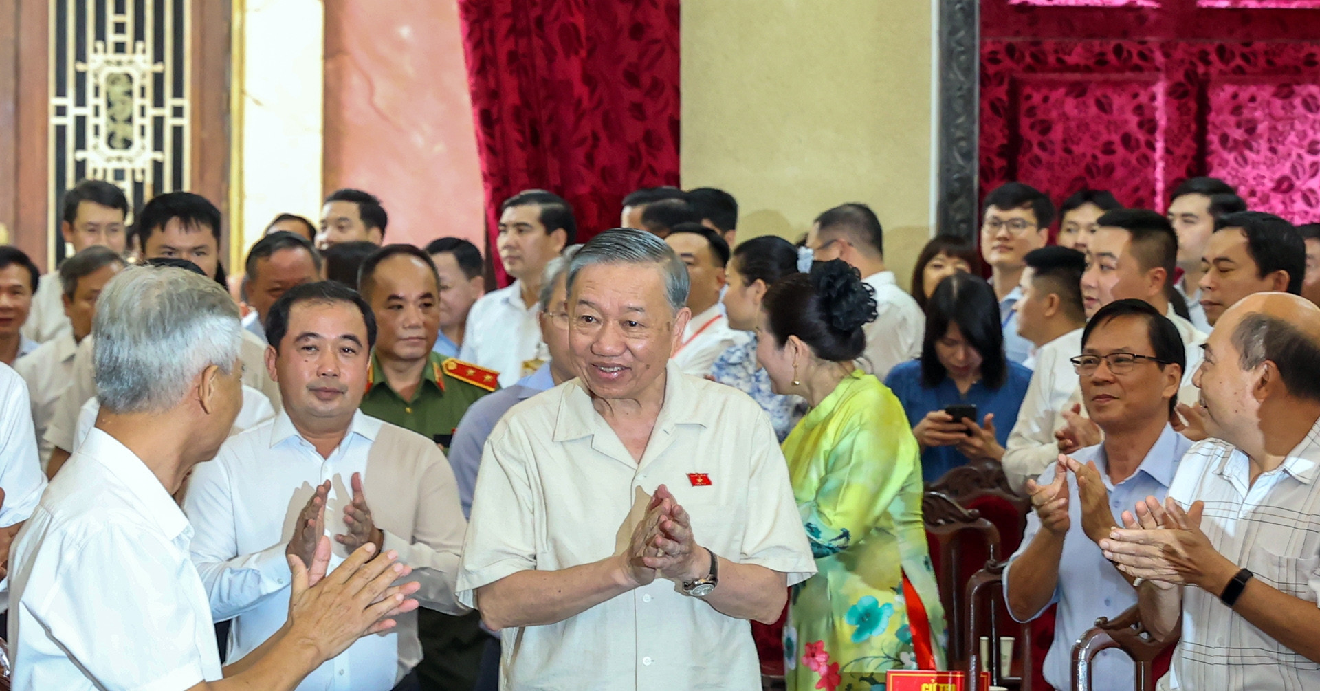 Tổng Bí thư, Chủ tịch nước Tô Lâm tiếp xúc cử tri 10 phường của Hà Nội