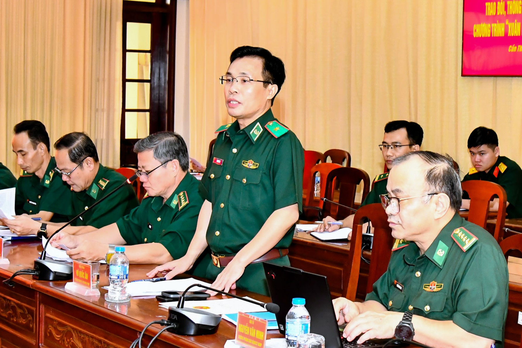 anh 1-