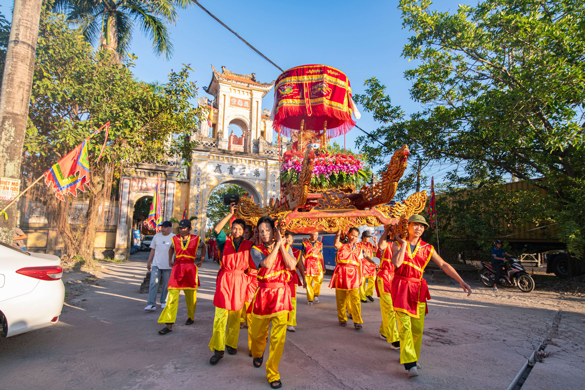 Lễ hội đền Đồng Bằng: Nơi hội tụ tín ngưỡng và văn hóa dân gian 
