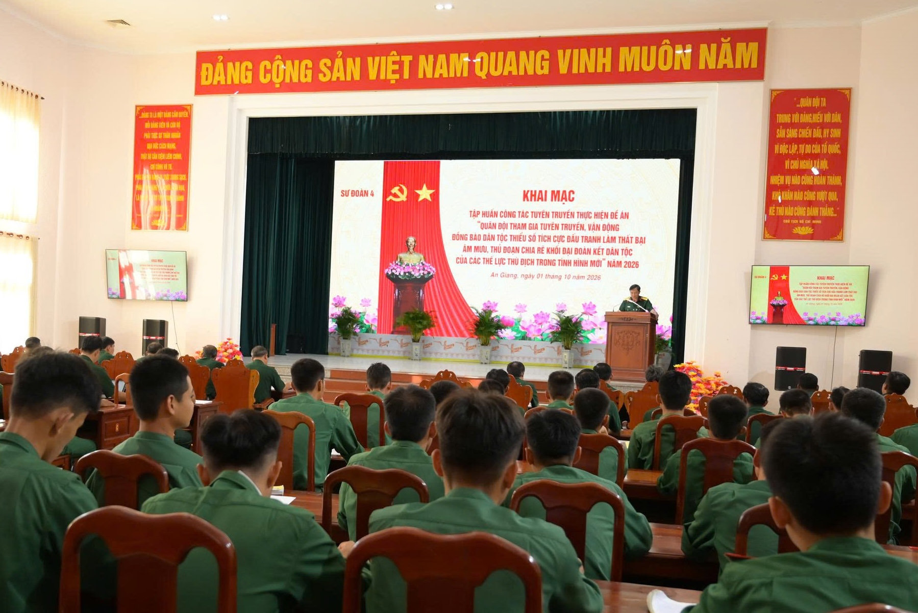 Trong giai đoạn 2025-2030, Đề án là bảo đảm 100% cán bộ, chiến sĩ thuộc các lực lượng làm nhiệm vụ được tập huấn, bồi dưỡng về kỹ năng, phương pháp tuyên truyền, vận động