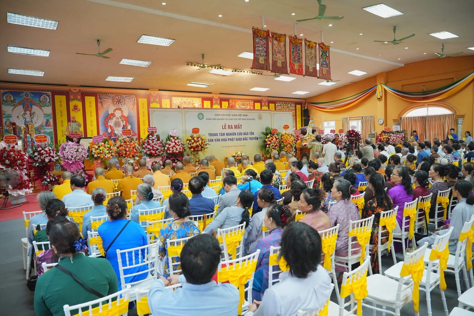 Một trong những hướng đi quan trọng của Trung tâm là xây dựng hệ thống tư liệu và cơ sở dữ liệu khoa học về di sản Phật giáo Việt Nam. Ảnh: Phật sự thủ đô