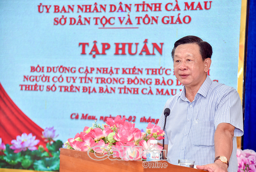 Phát huy vai trò Người có uy tín, Cà Mau chuyển từ “cho hỗ trợ” sang “tạo năng lực” 