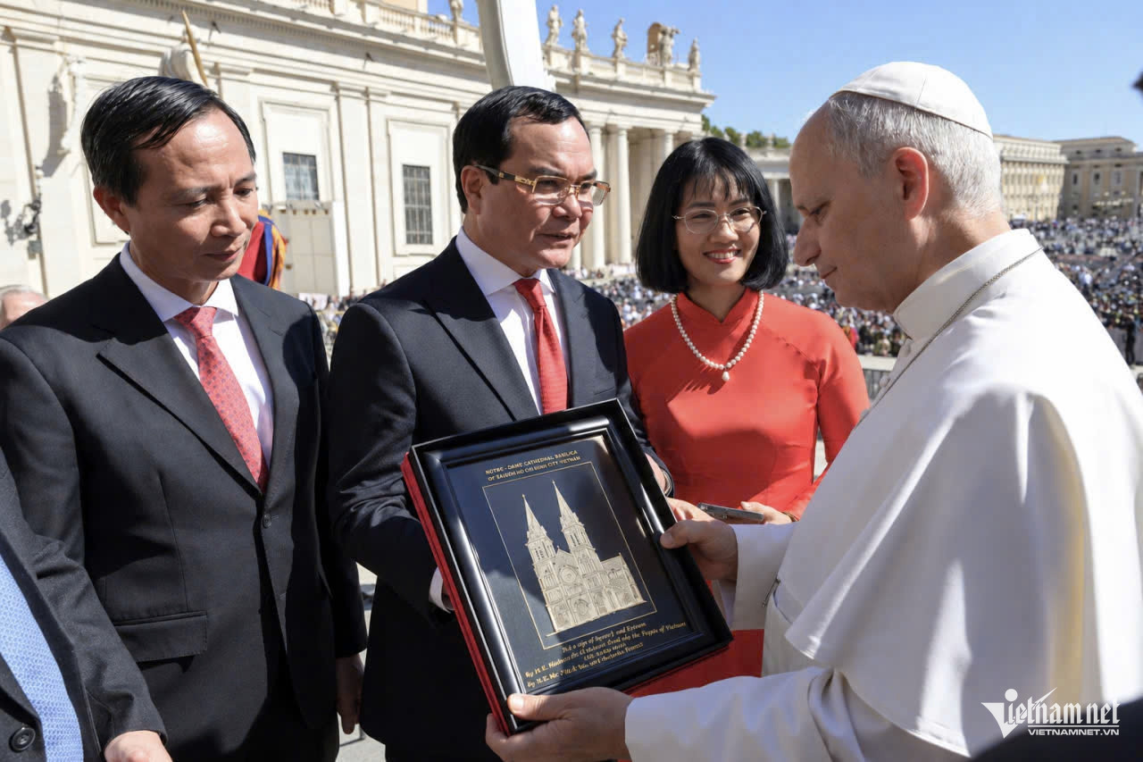 Chuyến công tác