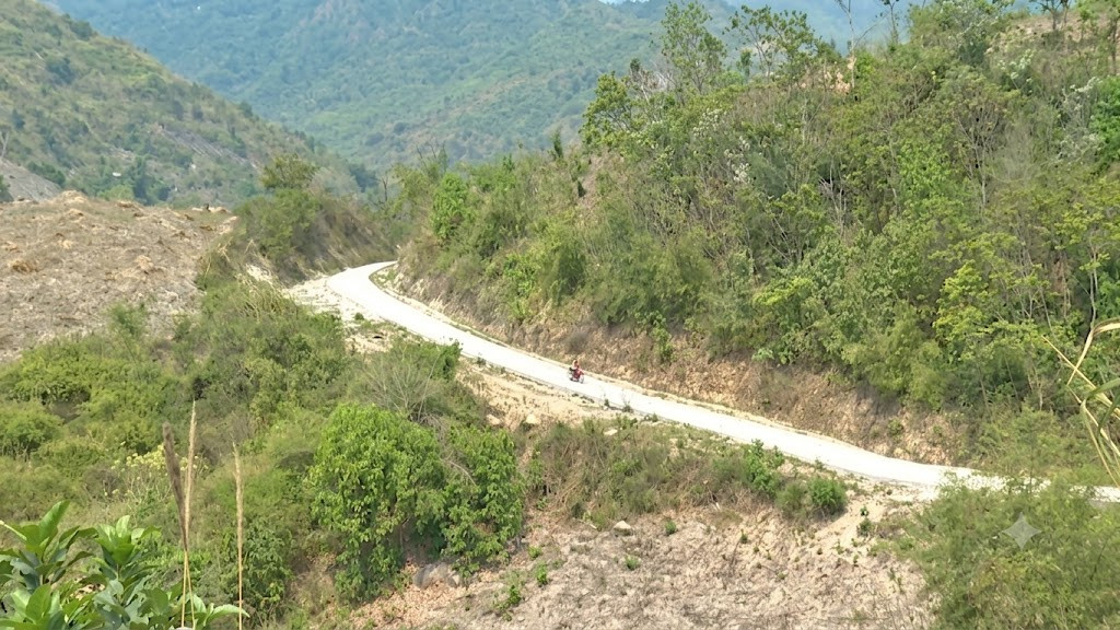 ả Chiều 8/10, Phó Chủ tịch UBND tỉnh Thanh Hóa Cao Văn Cường chủ trì cuộc họp nghe báo cáo, thảo luận dự thảo Đề án giảm nghèo trên địa bàn tỉnh giai đoạn 2026-2030.
