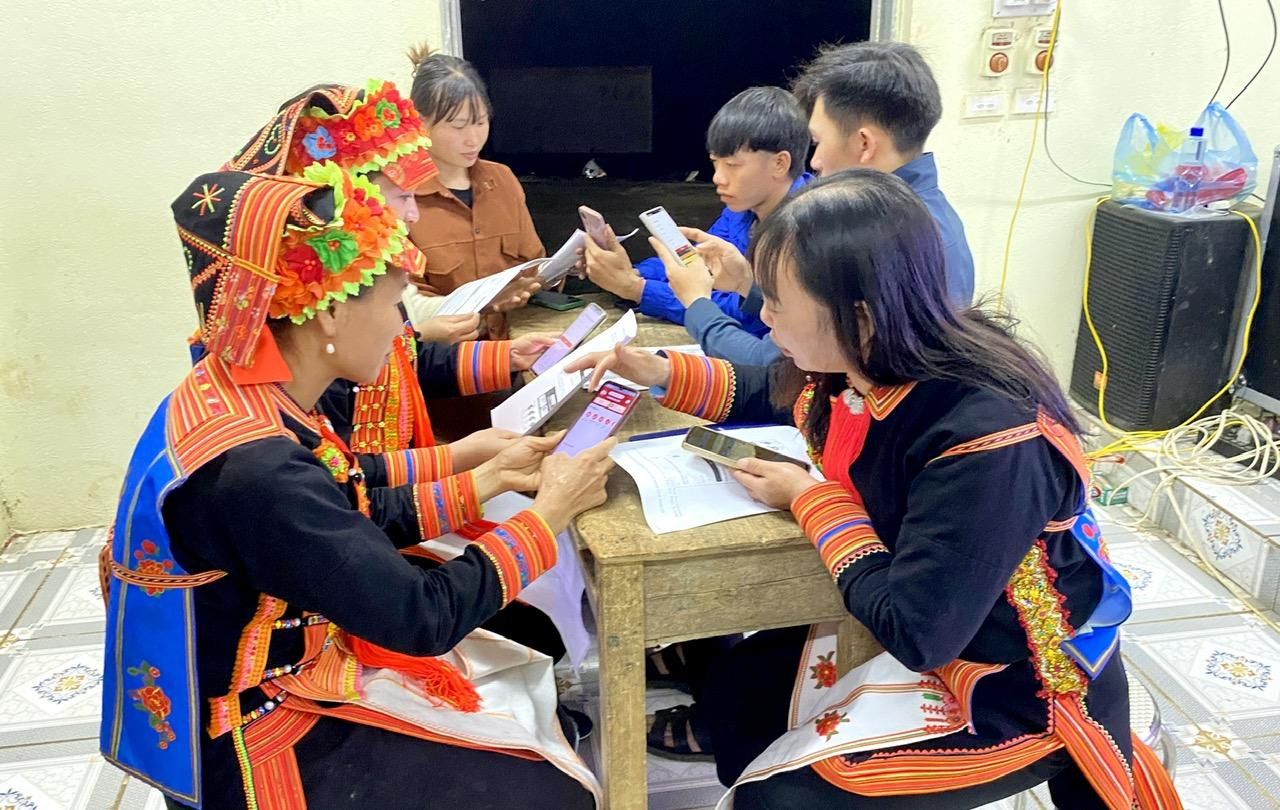 Công tác dân tộc 2