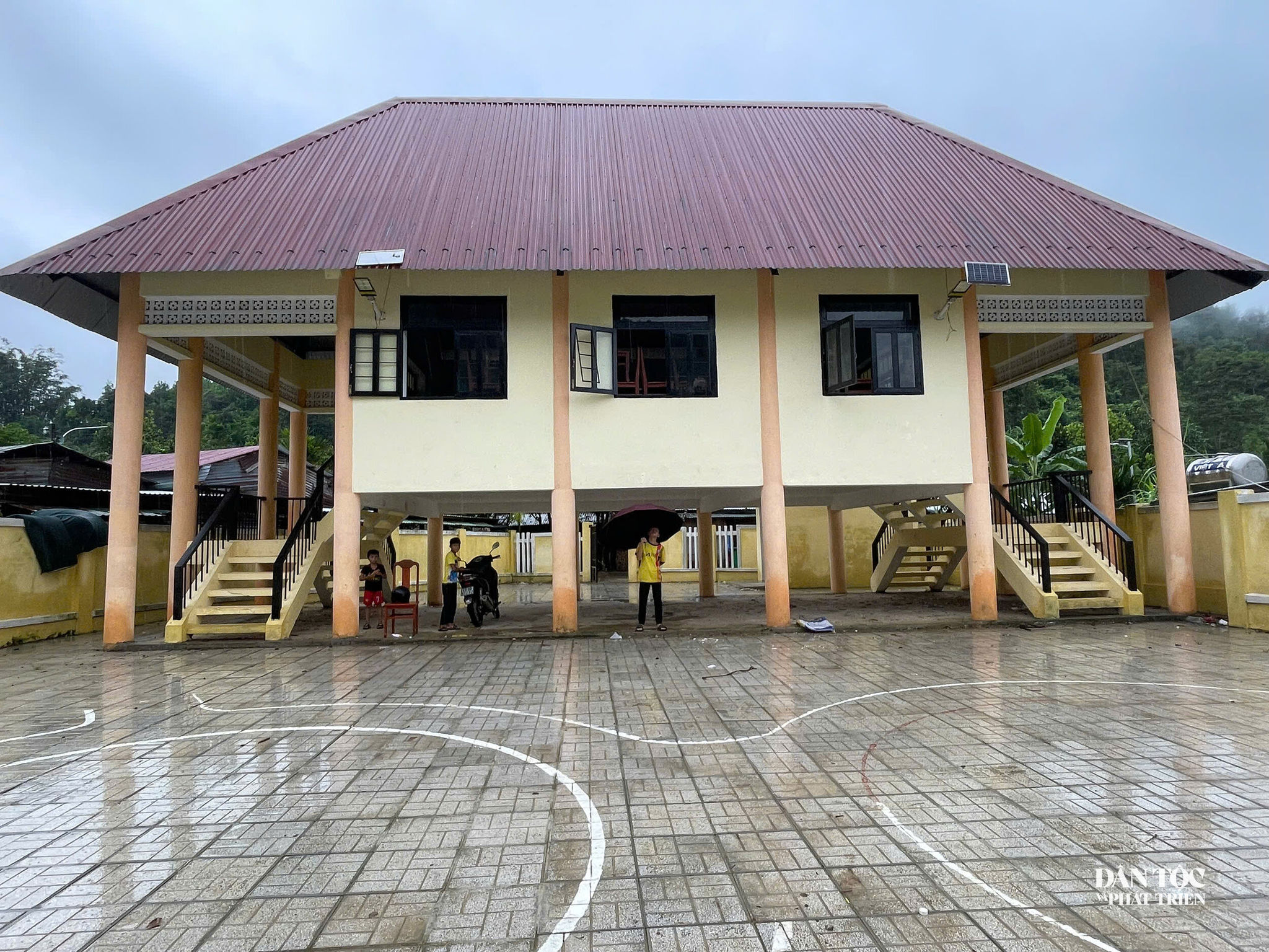 Hạ tầng 6