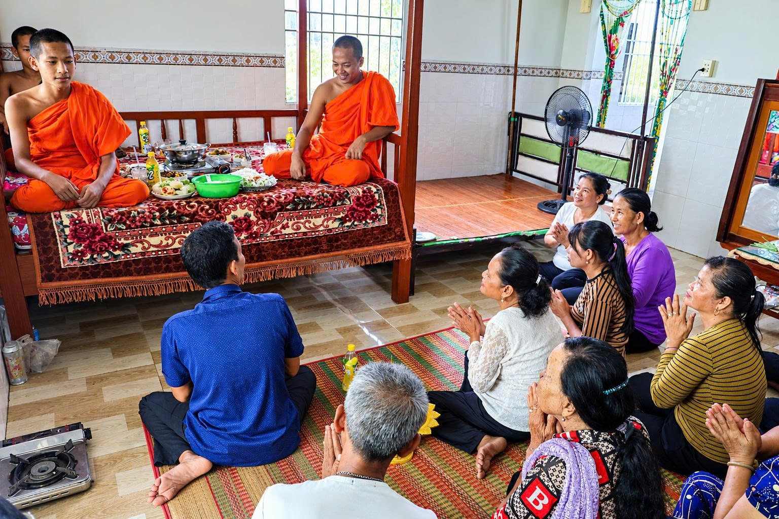 Đến phum sóc, đón lễ Sene Dolta cùng đồng bào Khmer 