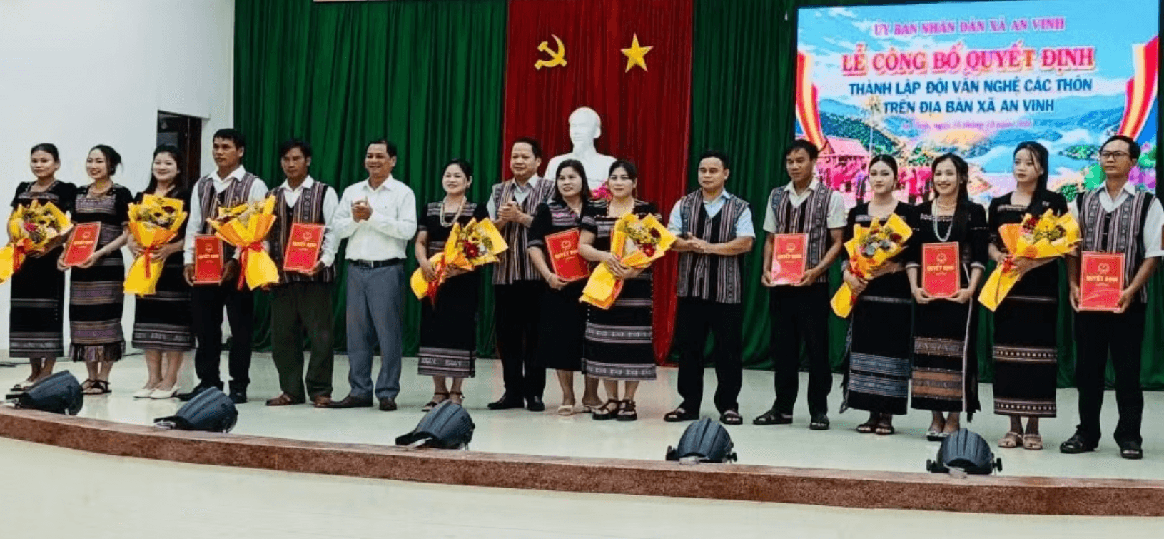 Văn nghệ 1