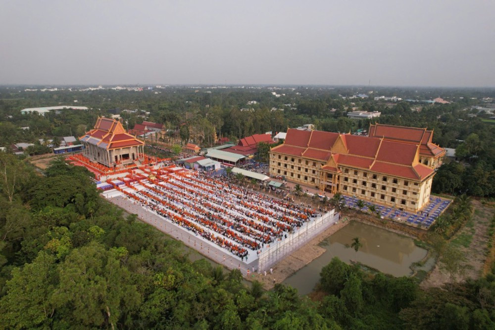 Lễ dâng y Kathina diễn ra ngày 28/10/2026 tại Học viện Phật giáo Nam tông Khmer, TP Cần Thơ. Ảnh Phatsuonline