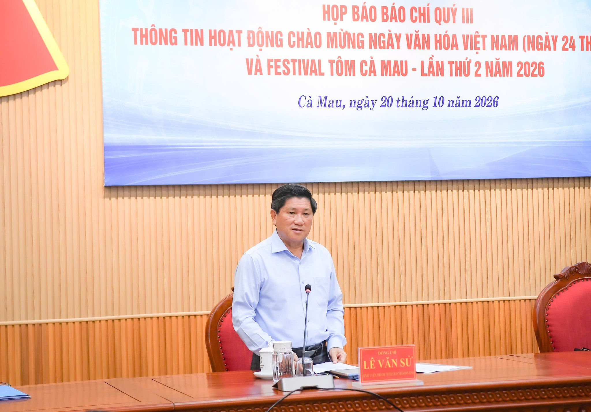 Ông Lê Văn Sử, Phó Chủ tịch UBND tỉnh, chủ trì buổi họp báo. Ảnh: Như Tâm