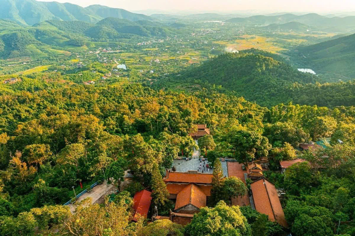 Quần thể Yên Tử – Vĩnh Nghiêm – Côn Sơn, Kiếp Bạc hội tụ giá trị thiên nhiên, lịch sử và Phật giáo Trúc Lâm. Ảnh: FC Vietnam