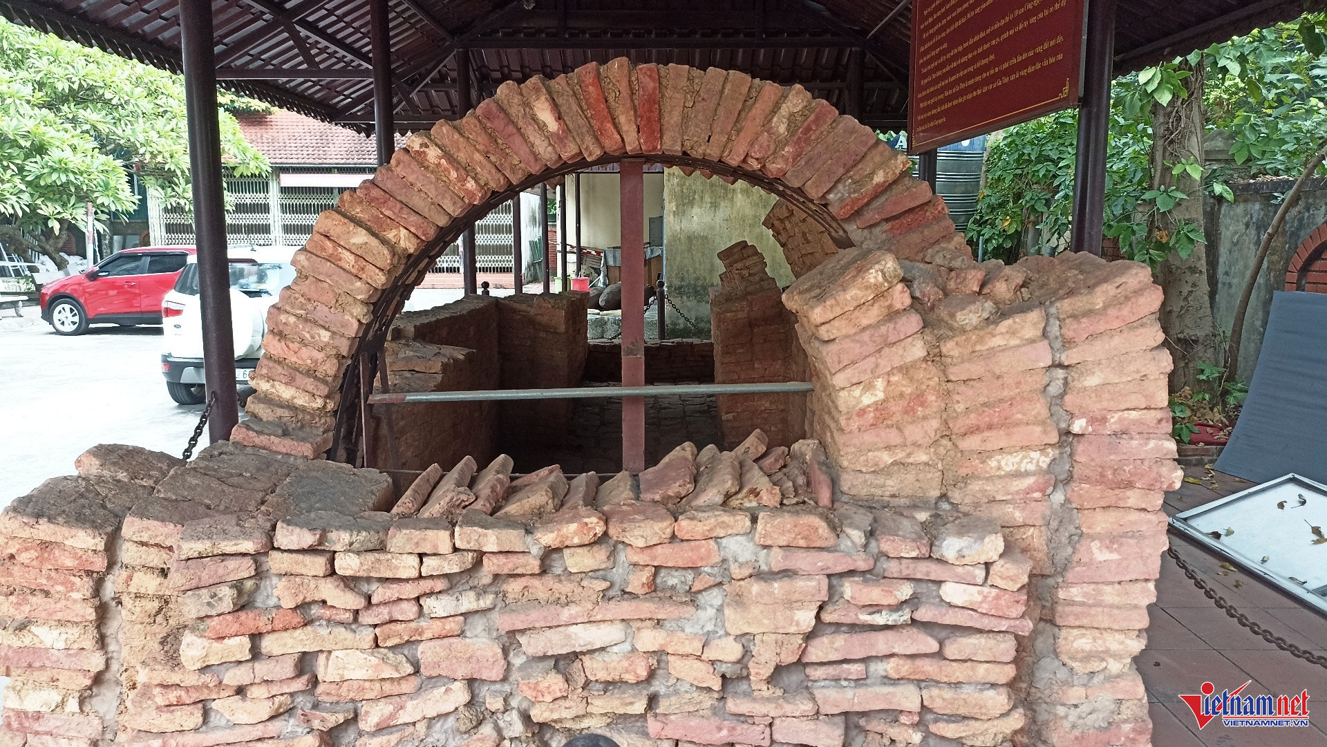 W-Mộ Gạch 3.jpg