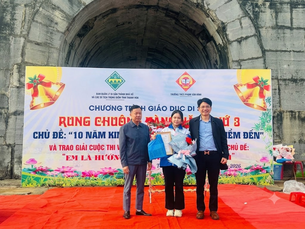 Học sinh Thanh Hóa làm video, hóa thân thành hướng dẫn viên kể chuyện di sản