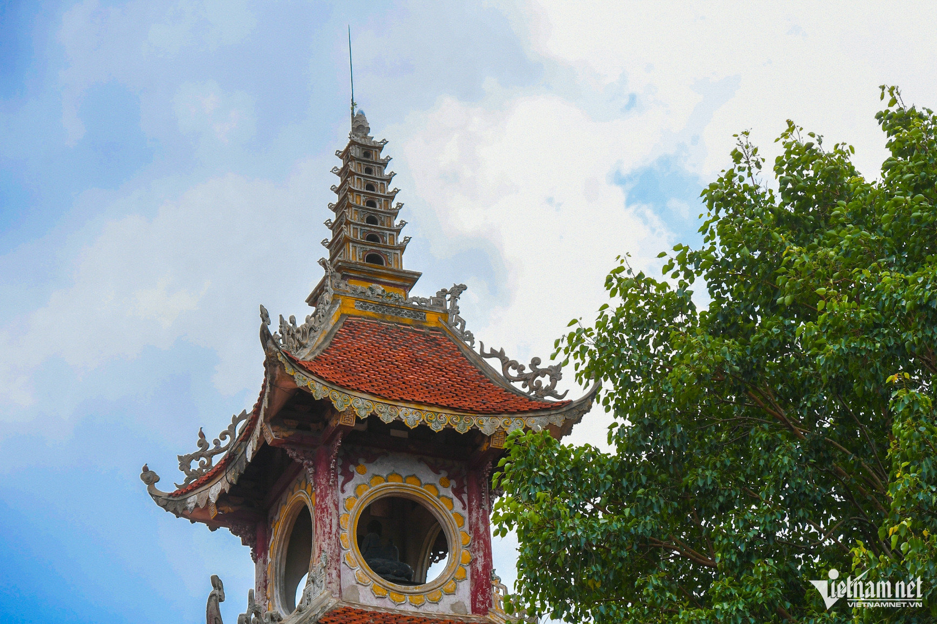 https://static-images.vnncdn.net/vps_images_publish/000001/000003/2026/10/28/w-chua-du-hang-dan-toc-ton-giao-thach-thao-hai-phong-30-2-1686.jpg