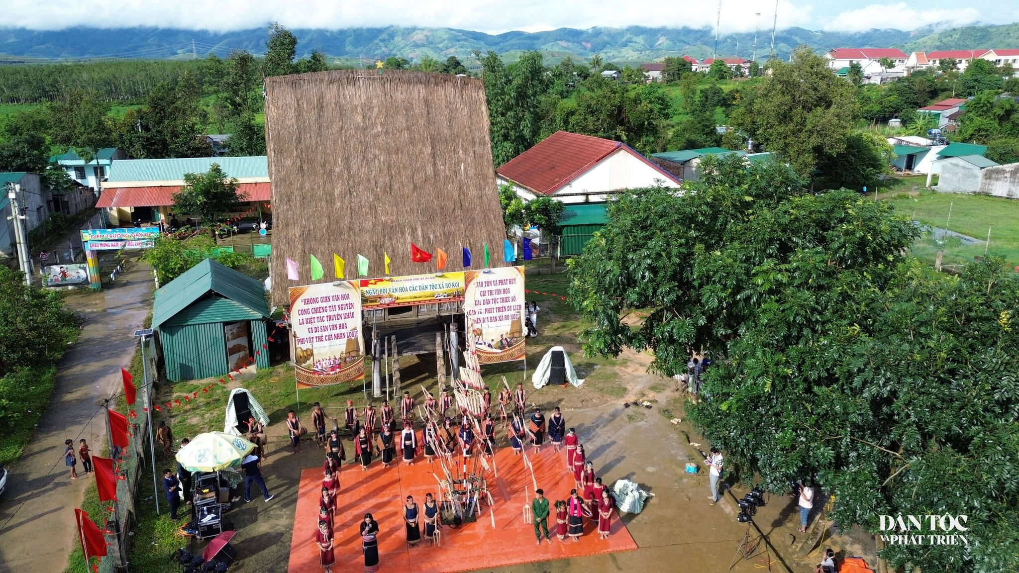 cây nêu