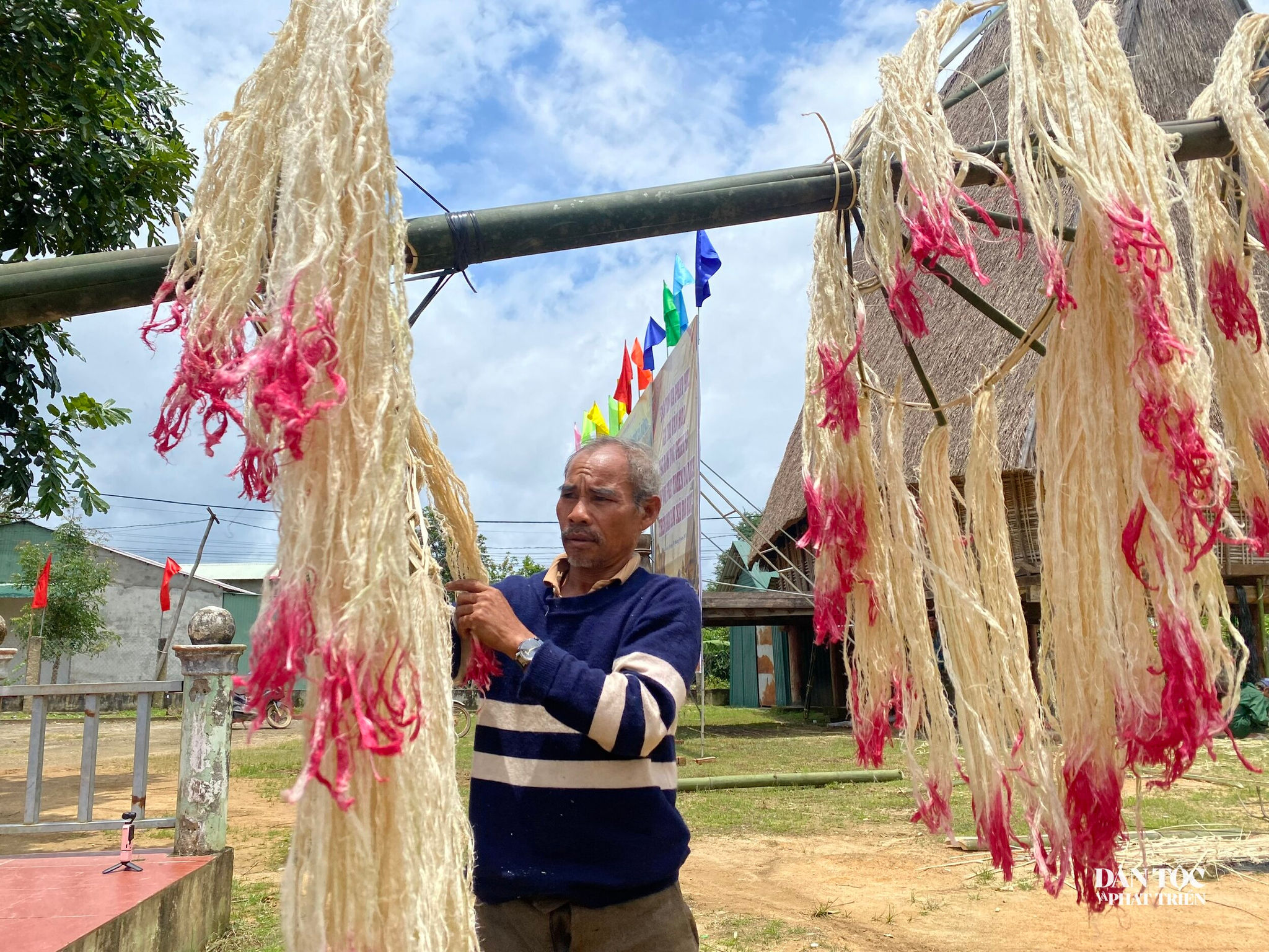 làm bông nêu