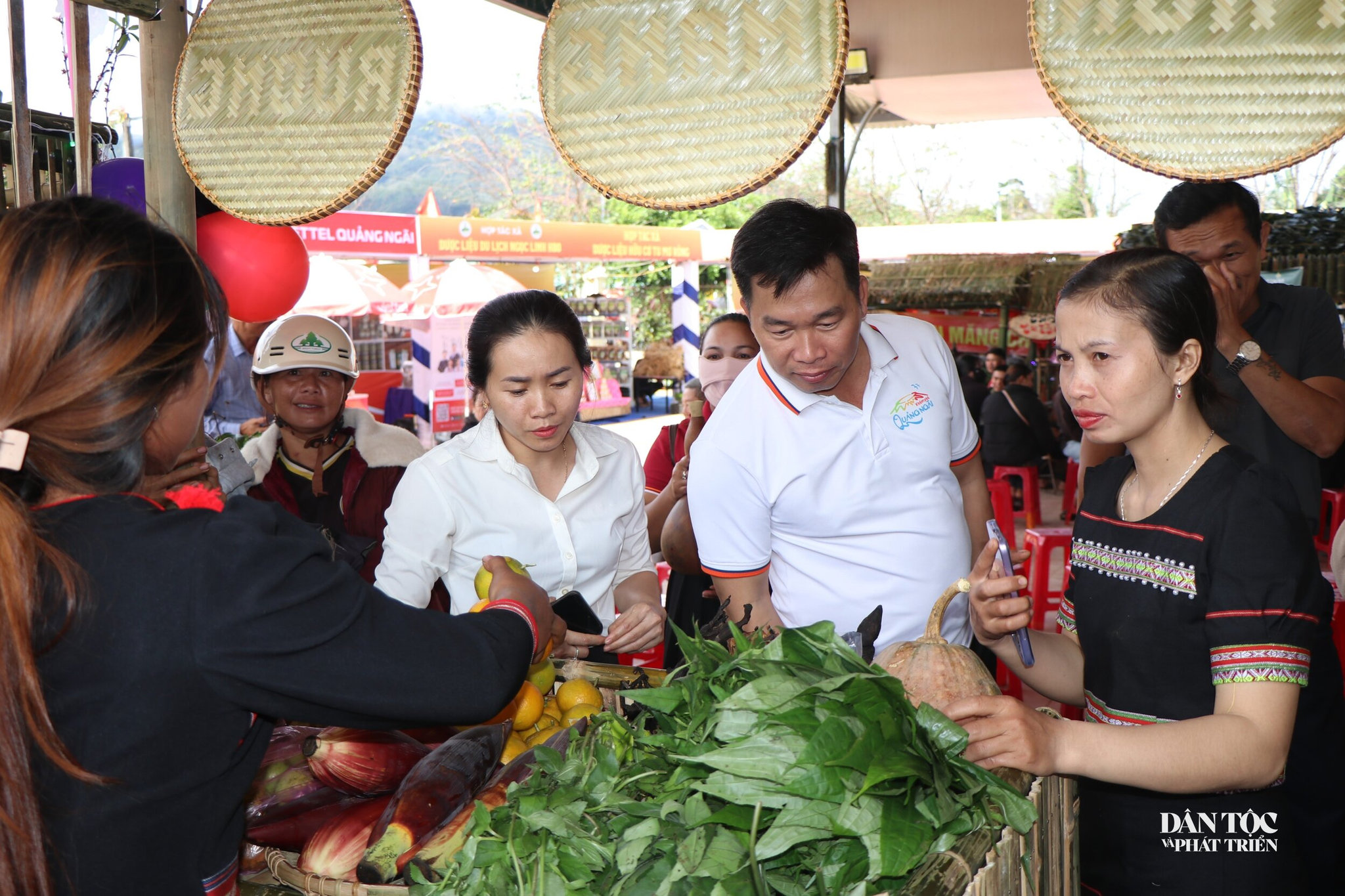 lễ hội sâm ngọc linh