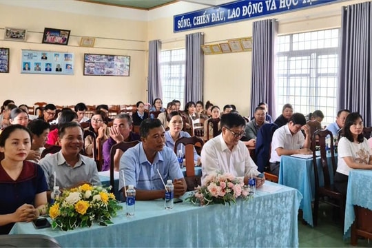 Biết ngôn ngữ để hiểu đời sống, tập quán đồng  bào DTTS, hiệu quả thực hiện chính sách sẽ nâng cao