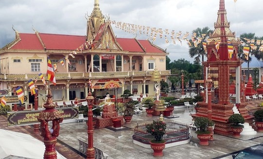 Ấm áp Sen Dolta