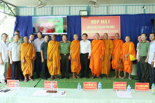 An Giang: Họp mặt chức sắc, sư sãi Phật giáo Nam tông Khmer nhân dịp Lễ  Sen Dolta