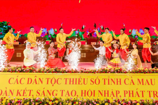 Lan toả, lắng đọng về một mùa Sen Dolta