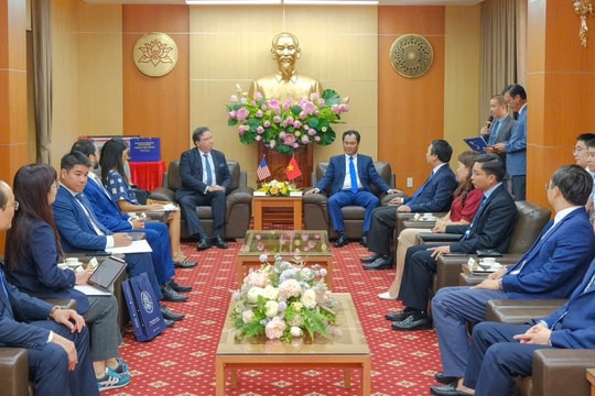 Bí thư Tỉnh ủy Thái Nguyên tiếp Đại sứ Hoa Kỳ Marc Evans Knapper