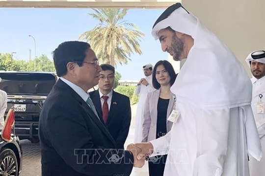 Thủ tướng Phạm Minh Chính tham quan Khu liên hợp hóa dầu Ras Laffan (Qatar)