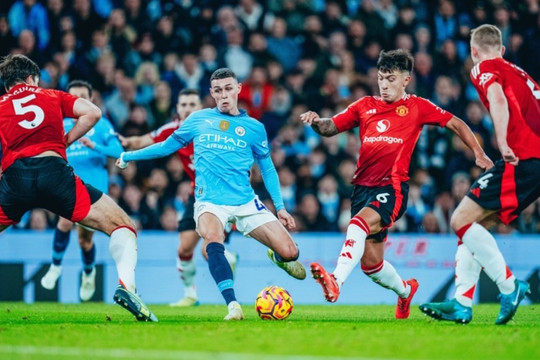 Ngoại hạng Anh: Man United ngược dòng đẳng cấp, hạ gục Man City trong trận derby thành Manchester