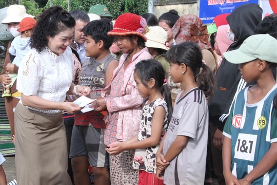Krông Ana: Thắm tình đoàn kết từ công tác kết nghĩa thôn buôn