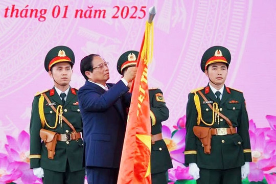Lực lượng vũ trang nhân dân TP. Hồ Chí Minh lần thứ ba đón nhận danh hiệu Anh hùng