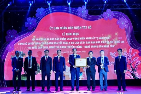 Nghề trồng đào Nhật Tân được vinh danh là Di sản văn hóa phi vật thể quốc gia